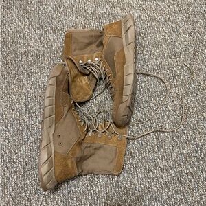Oakley Men's Light Assault 2 Tactical Boots in Brown Tan